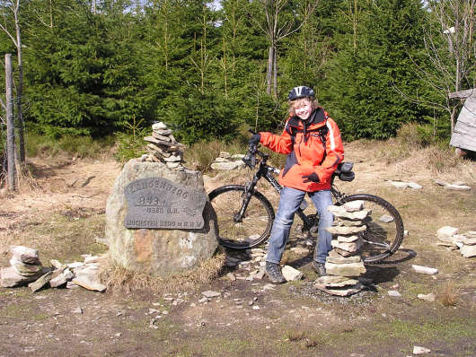 Der Langenberg mit einer Höhe von 843 m bildet den höchsten Punkt der Wanderung, des gesamten Rothaarsteiges und natürlich auch des Landes NRW.